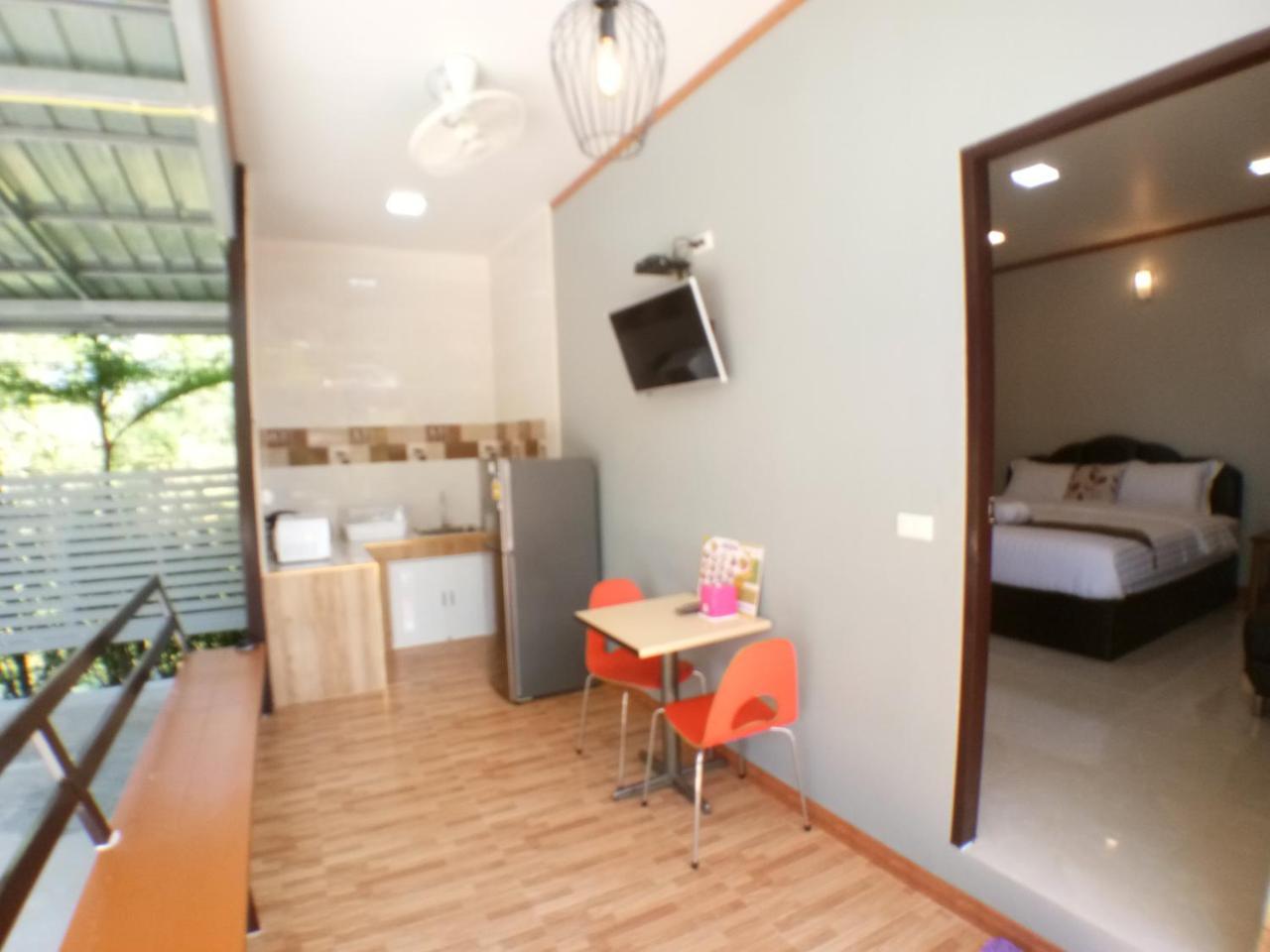 Hi Tech Resort Kabin Buri Cameră foto