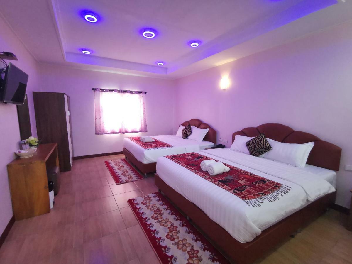 Hi Tech Resort Kabin Buri Exterior foto